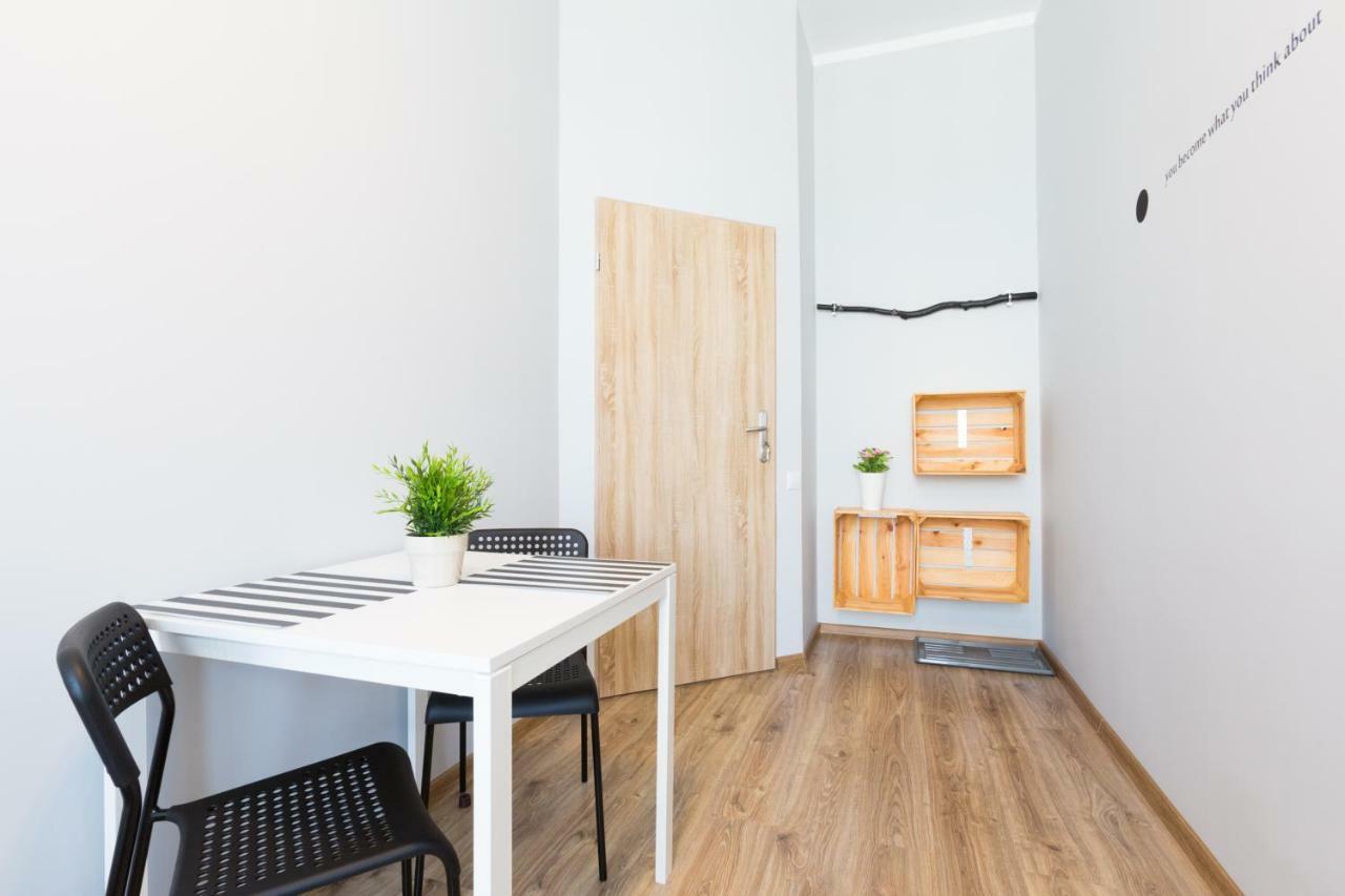 Dot Hostel - Pokoje I Noclegi W Centrum Бельсько-Бяла Екстер'єр фото