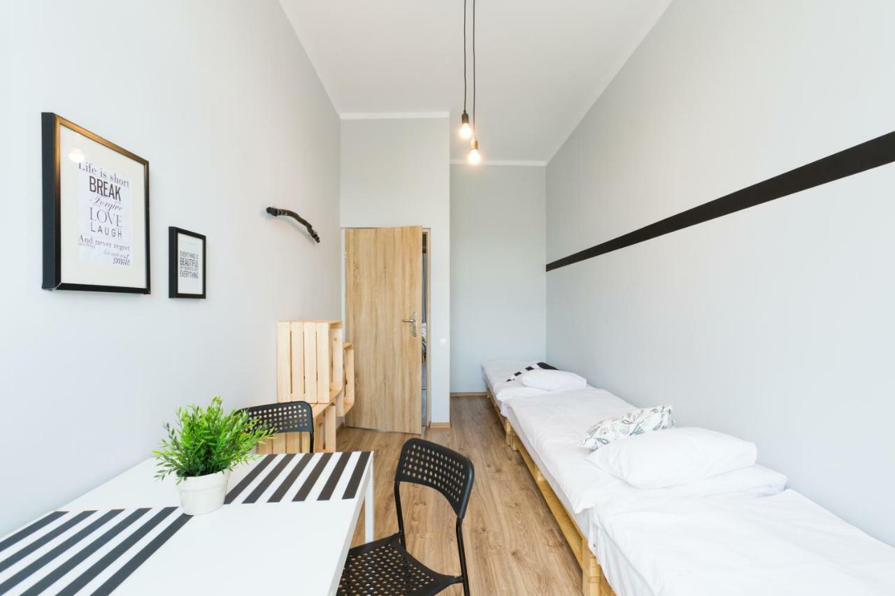 Dot Hostel - Pokoje I Noclegi W Centrum Бельсько-Бяла Екстер'єр фото