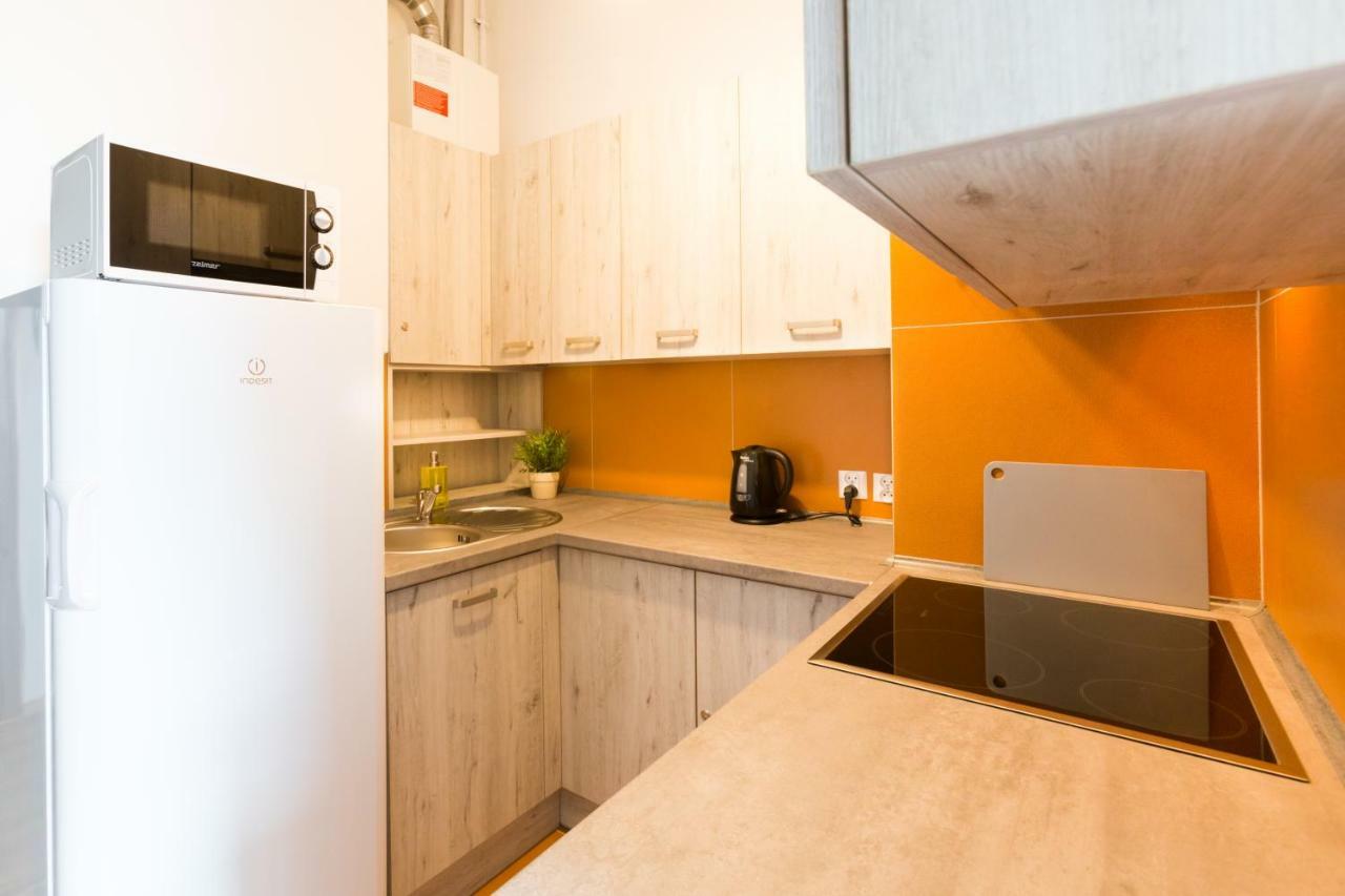 Dot Hostel - Pokoje I Noclegi W Centrum Бельсько-Бяла Екстер'єр фото